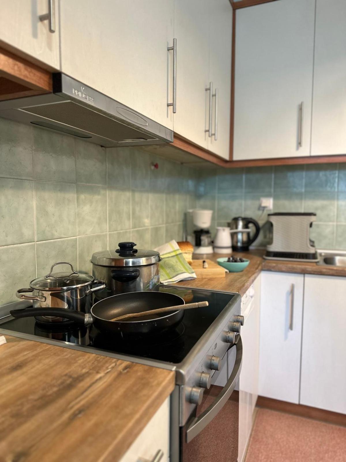 Elato Apartment Florina Bagian luar foto