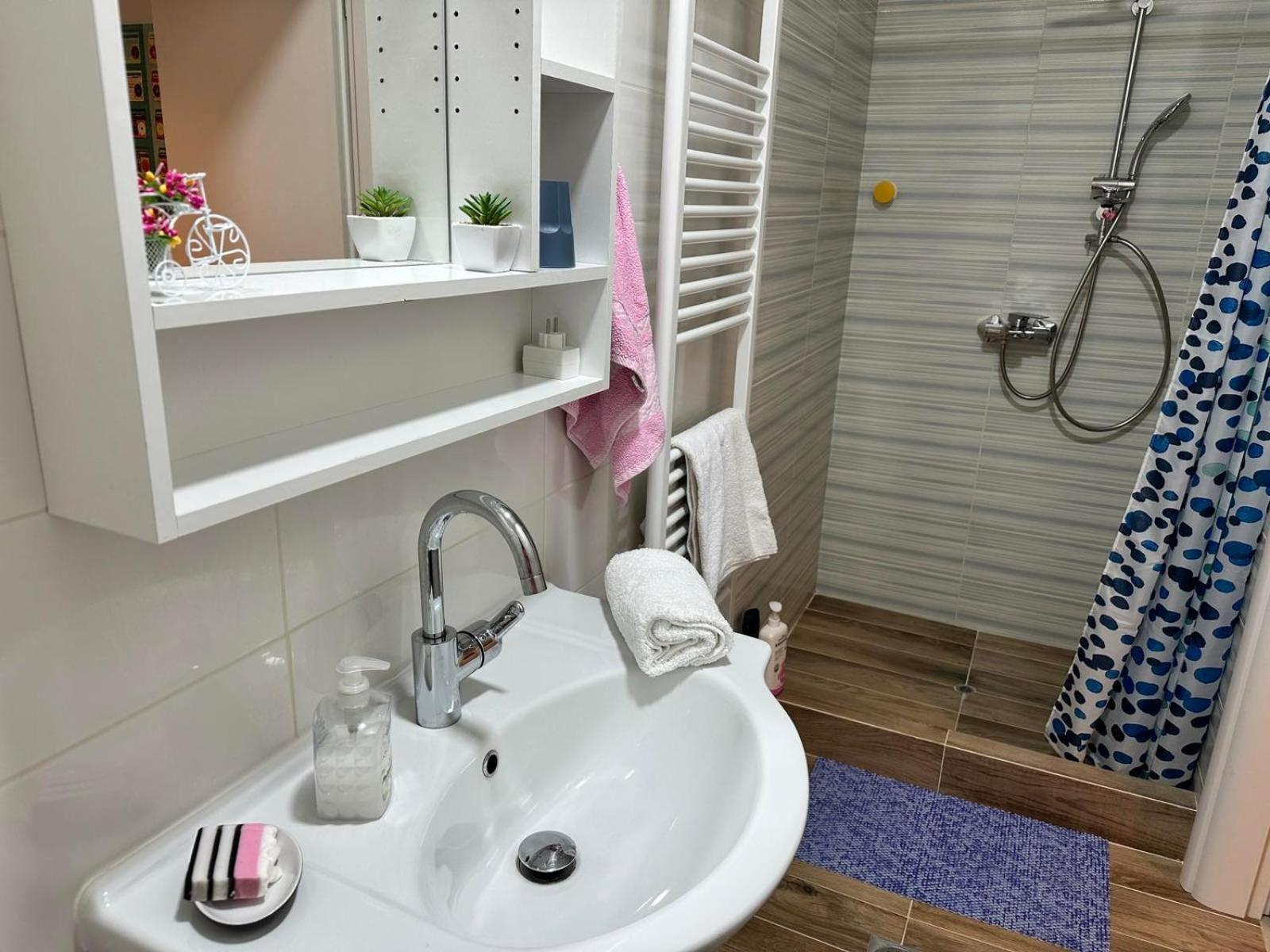 Elato Apartment Florina Bagian luar foto